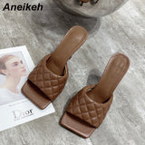 Vegan Leather Diamond Square Heals