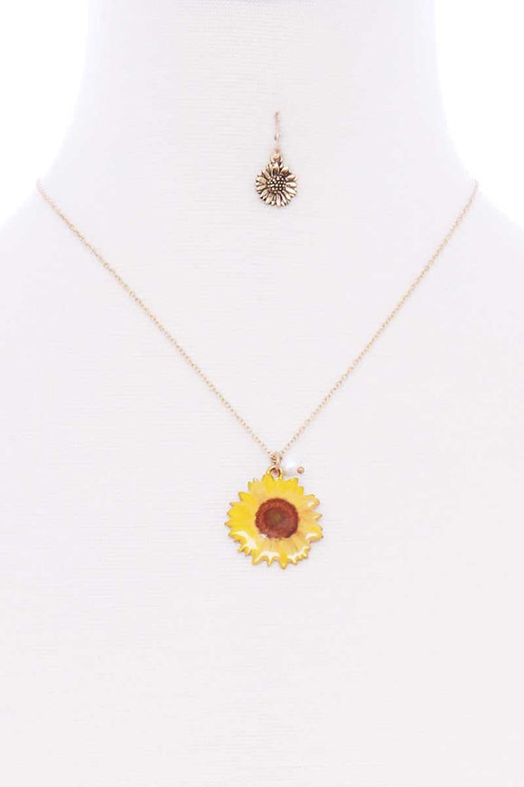 Sunflower Pendant Necklace