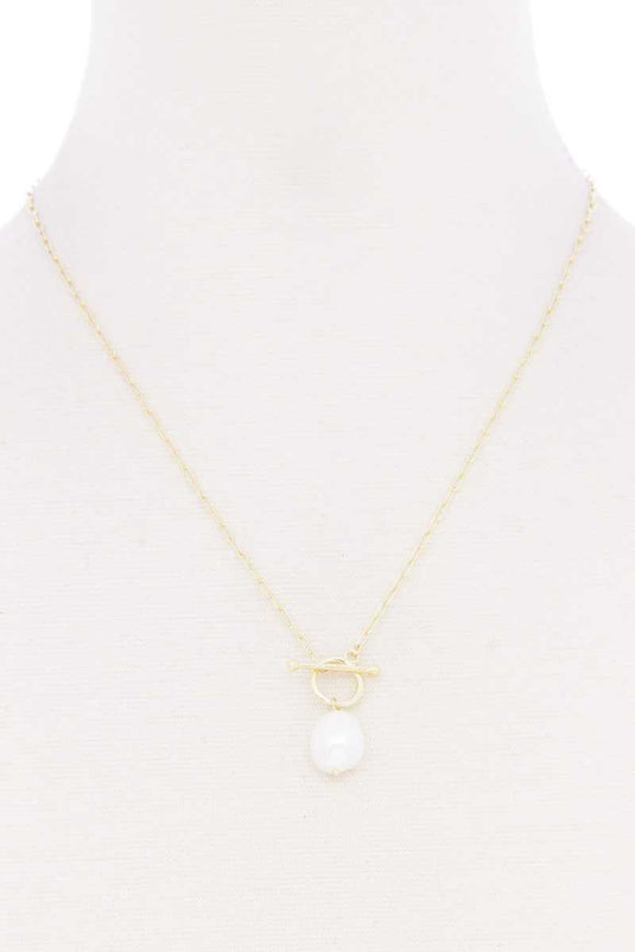 Pearl Toggle Clasp Necklace